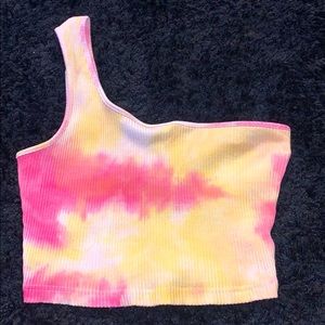one shoulder crop top